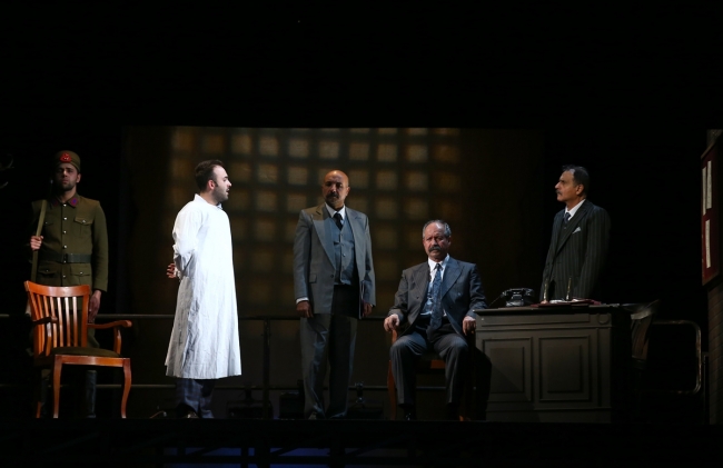 Devlet Tiyatrolarında perde "Reis Bey" ile açılıyor